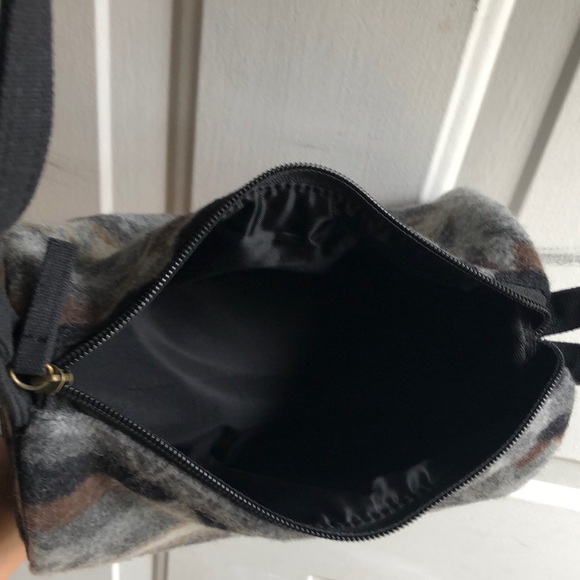 ❌ SOLD Pendleton 100% Wool Crossbody Bag *NWOT* - Picture 6 of 6